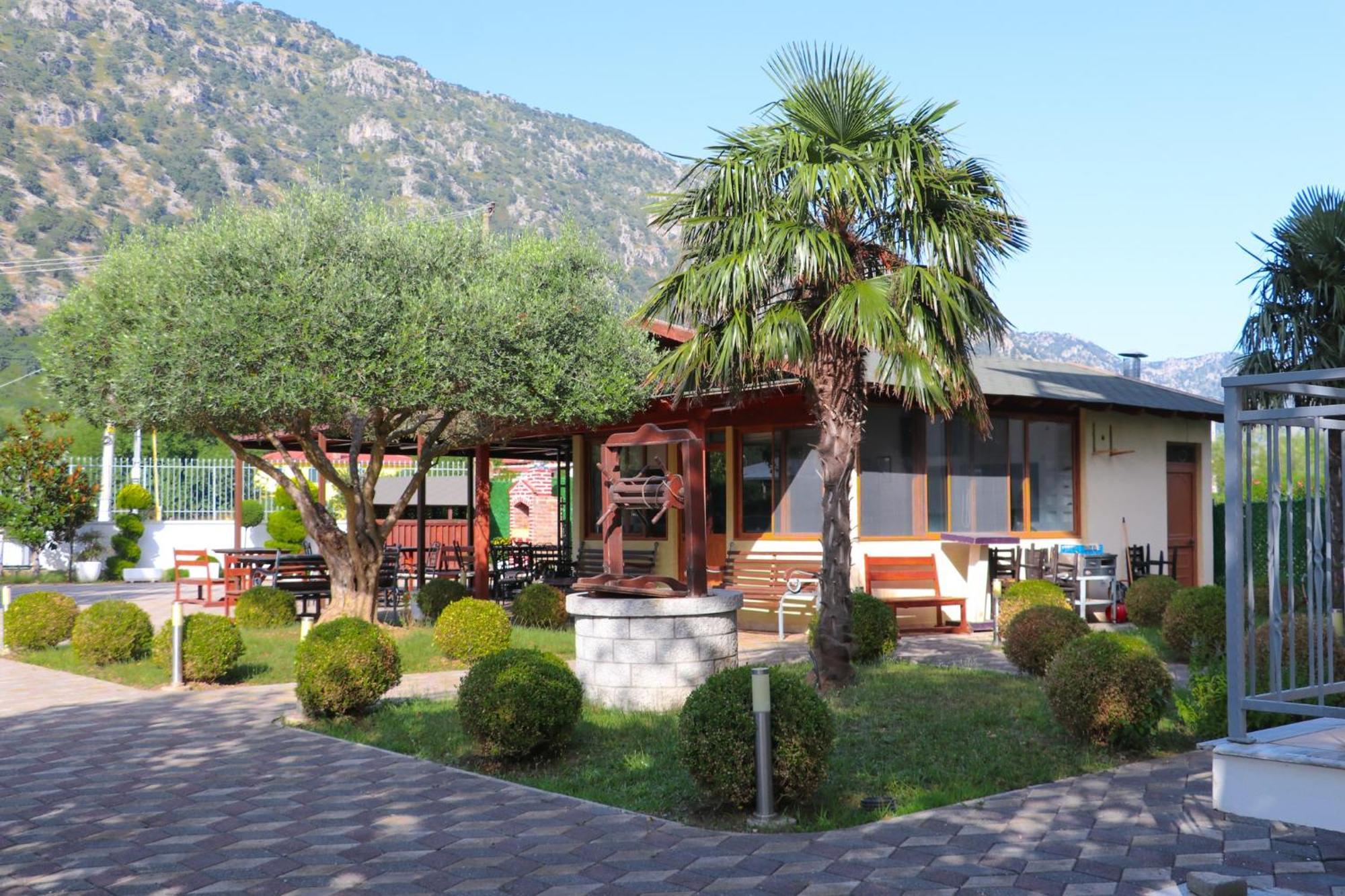 Hotel As Baks-Rrjoll Shkodër Extérieur photo